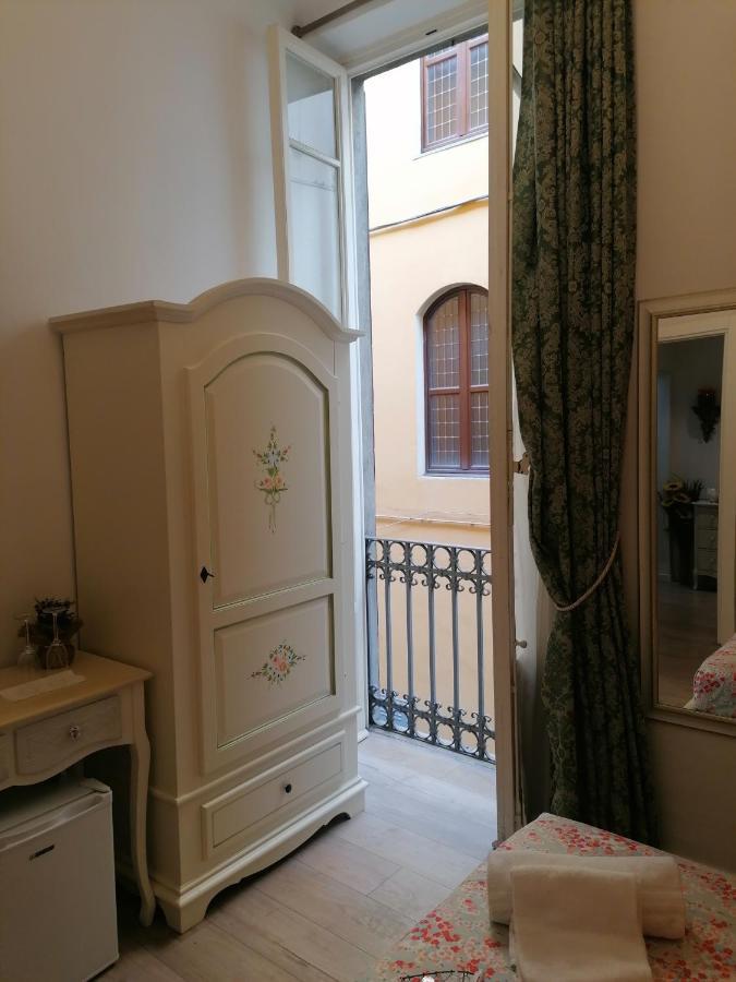 Affittacamere Shabby Old Town Florenz Exterior foto