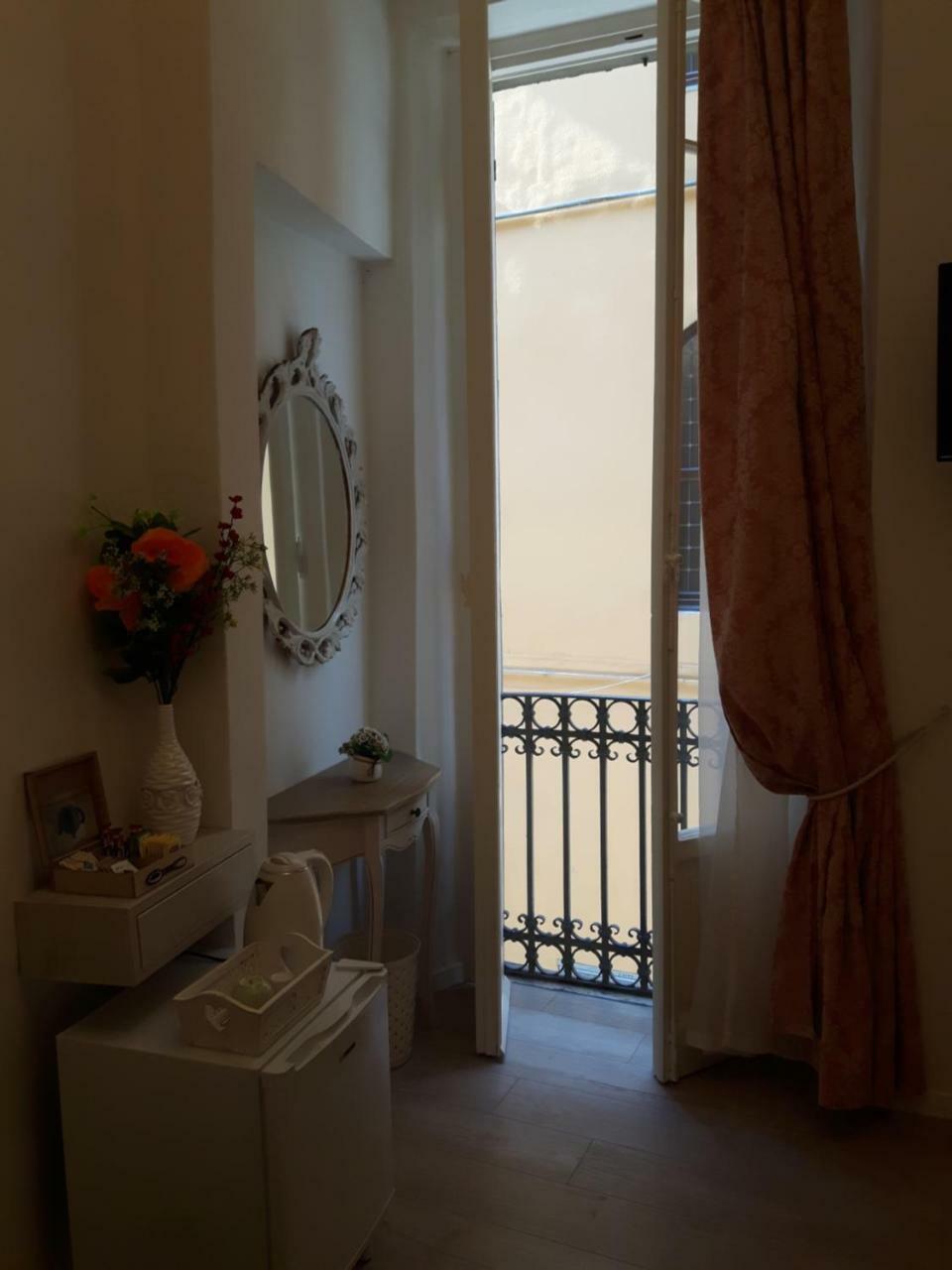 Affittacamere Shabby Old Town Florenz Exterior foto